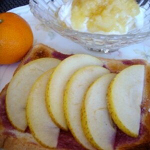 ブルーベリージャムと焼きリンゴのトースト♪